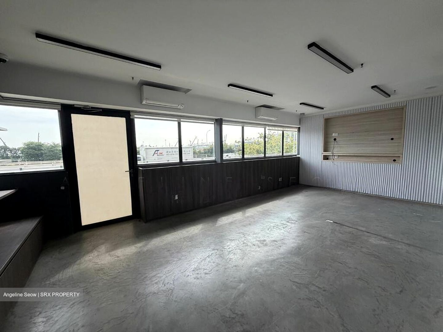 100 Pasir Panjang (D5), Factory #630128821